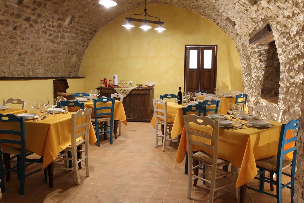 Agriturismo Casale La Palombara Cerreto di Spoleto Exterior photo