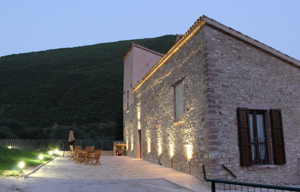 Agriturismo Casale La Palombara Cerreto di Spoleto Exterior photo